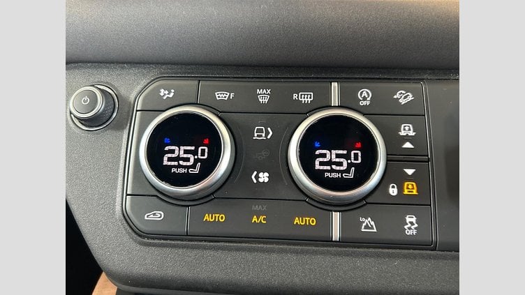 2022 認定中古車 Land Rover Defender 110 サントリーニブラック D300 AWD（AT） OO BLACK EDITION