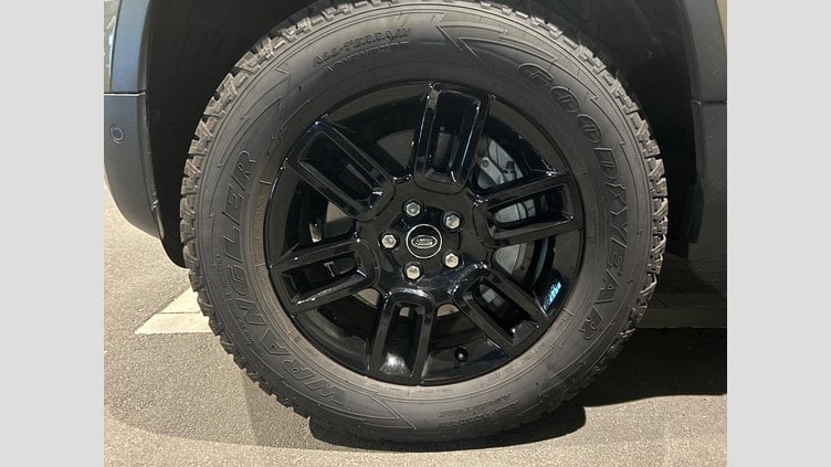 2024 認定中古車 Land Rover Defender 110 ゴンドワナストーン D300 AWD（AT） S