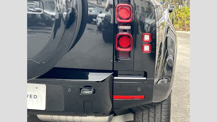 2024 認定中古車 Land Rover Defender 110 サントリーニブラック D300 AWD（AT） X-DYNAMIC HSE