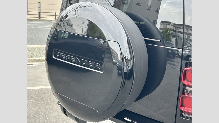 2024 認定中古車 Land Rover Defender 110 サントリーニブラック D300 AWD（AT） X-DYNAMIC HSE