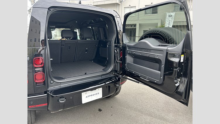 2024 認定中古車 Land Rover Defender 110 サントリーニブラック D300 AWD（AT） X-DYNAMIC HSE