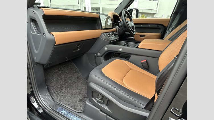 2024 認定中古車 Land Rover Defender 110 サントリーニブラック D300 AWD（AT） X-DYNAMIC HSE