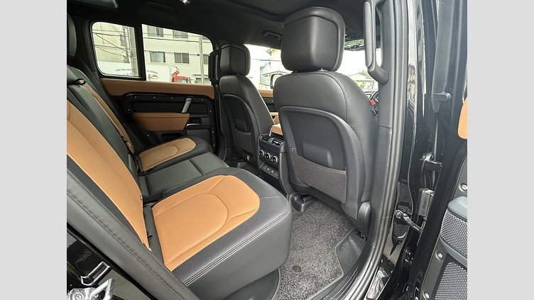 2024 認定中古車 Land Rover Defender 110 サントリーニブラック D300 AWD（AT） X-DYNAMIC HSE