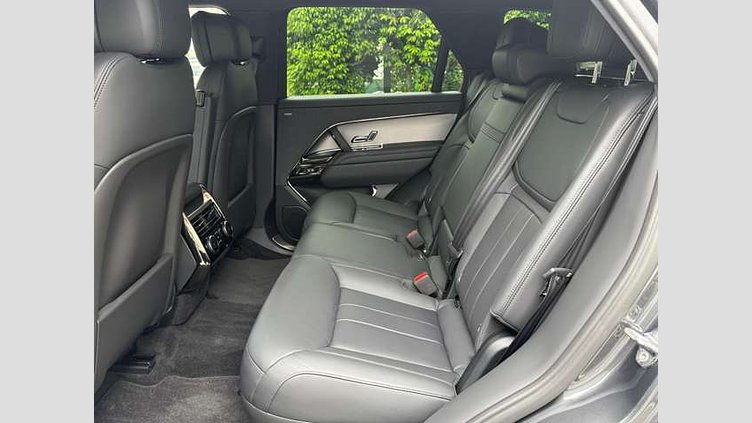 2024 認定中古車 Land Rover Range Rover Sport カルパチアングレイ D300マイルドハイブリッド スタンダードホイールベース Dynamic SE