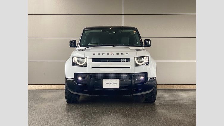 2023 認定中古車 Land Rover Defender 90 ユーロンホワイト P300 AWD（AT） X-DYNAMIC SE