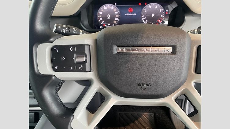 2023 認定中古車 Land Rover Defender 90 ユーロンホワイト P300 AWD（AT） X-DYNAMIC SE