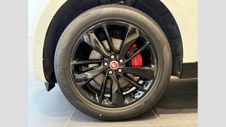 2023 認定中古車 Jaguar F-Pace フジホワイト P250 AWD（オートマチック） R-DYNAMIC BLACK