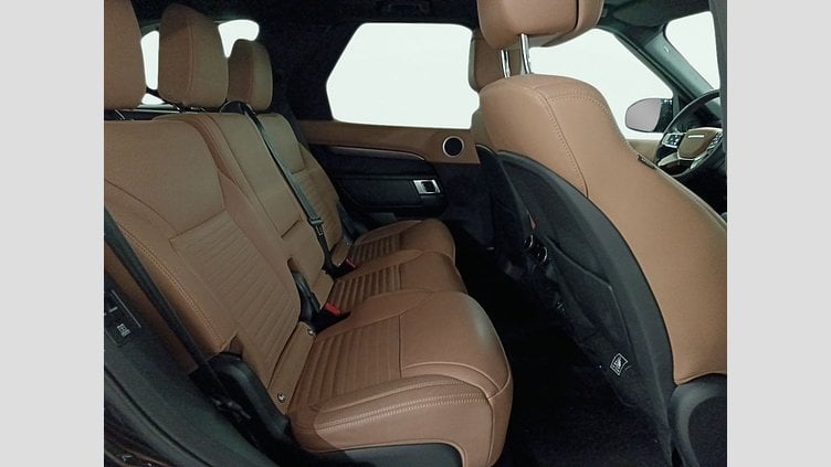 2024 Approved Land Rover Discovery Santorini Black 3.0 litre i6D​ Metropolitan Edition 3.0D