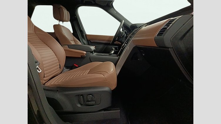 2024 Approved Land Rover Discovery Santorini Black 3.0 litre i6D​ Metropolitan Edition 3.0D
