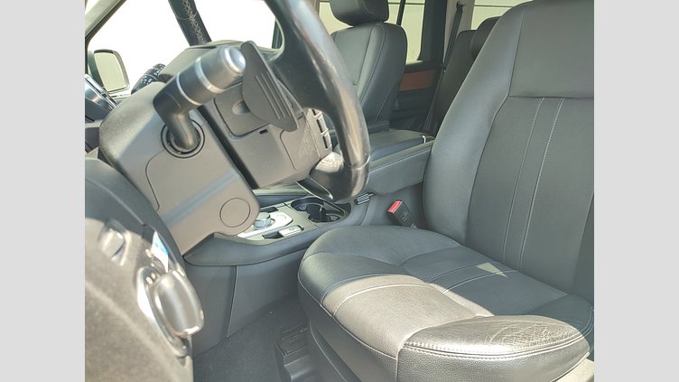 2012 JAZDENÉ VOZIDLÁ Land Rover Discovery Indus Silver 4x4 3.0 SDV6 HSE