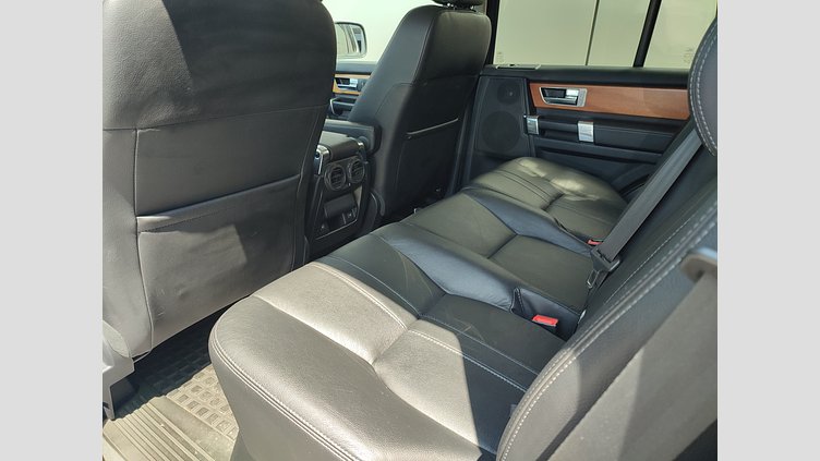 2012 JAZDENÉ VOZIDLÁ Land Rover Discovery Indus Silver 4x4 3.0 SDV6 HSE