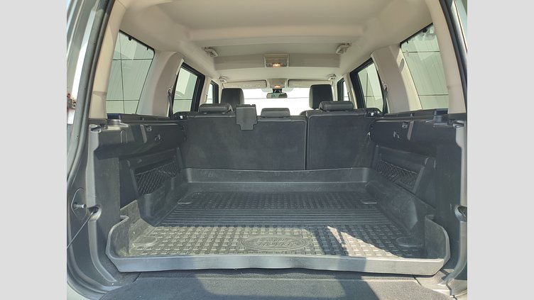2012 JAZDENÉ VOZIDLÁ Land Rover Discovery Indus Silver 4x4 3.0 SDV6 HSE