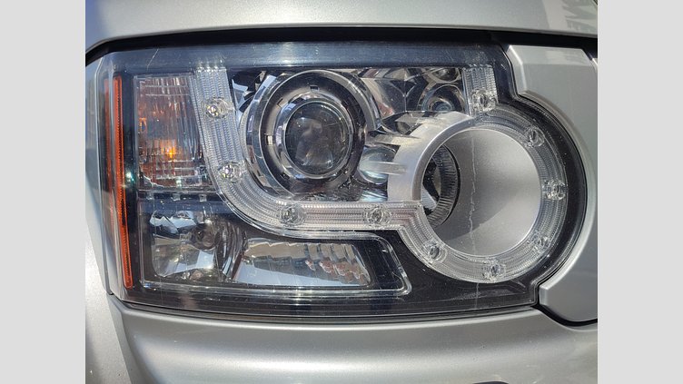 2012 JAZDENÉ VOZIDLÁ Land Rover Discovery Indus Silver 4x4 3.0 SDV6 HSE