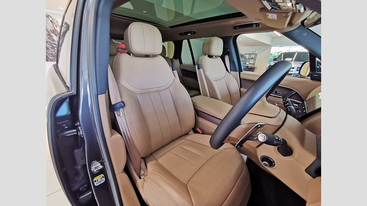 2023 認定中古車 Land Rover Range Rover カルパチアングレイ P440 AWD PHEV（AT） スタンダードホイールベース HSE