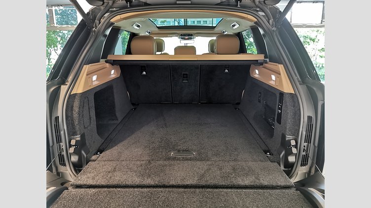 2023 認定中古車 Land Rover Range Rover カルパチアングレイ P440 AWD PHEV（AT） スタンダードホイールベース HSE