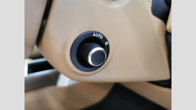 2023 認定中古車 Land Rover Range Rover カルパチアングレイ P440 AWD PHEV（AT） スタンダードホイールベース HSE