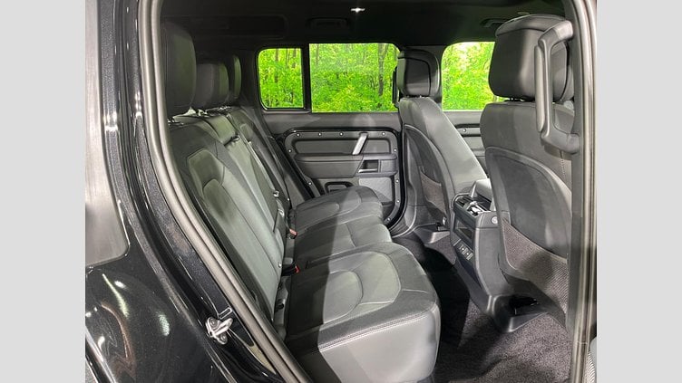 2023 認定中古車 Land Rover Defender 110 サントリーニブラック D300 AWD（AT） X-DYNAMIC HSE