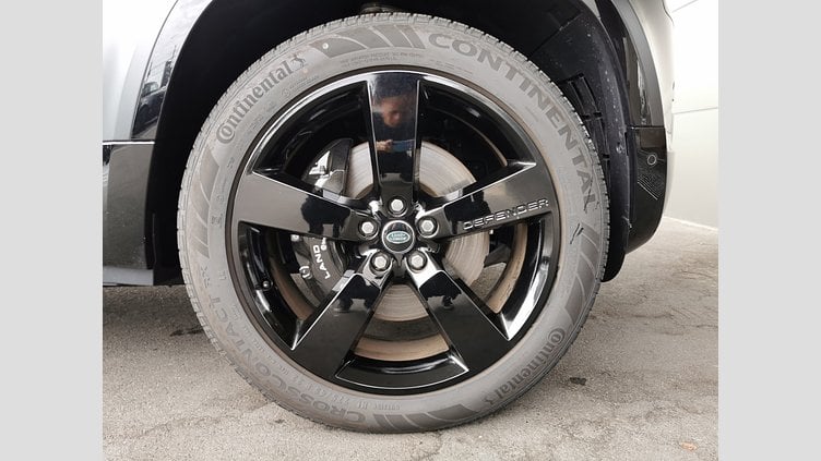 2024 認定中古車 Land Rover Defender 110 サントリーニブラック P525 AWD (AT) V8