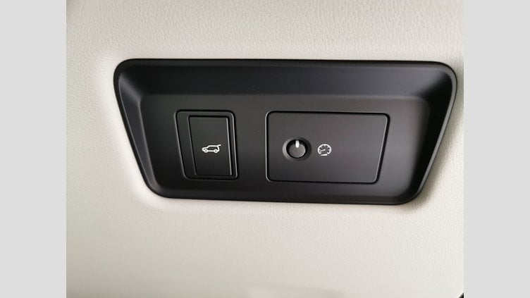 2024 認定中古車 Jaguar F-Pace カルパチアングレイ D204 AWD（オートマチック）MHEV R-DYNAMIC SE