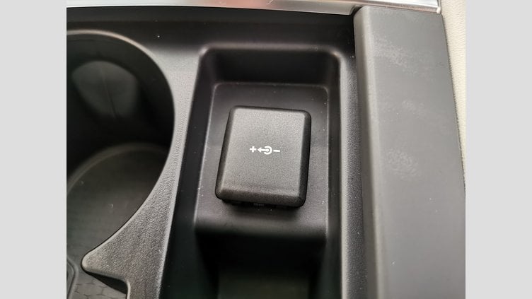 2024 認定中古車 Jaguar F-Pace カルパチアングレイ D204 AWD（オートマチック）MHEV R-DYNAMIC SE