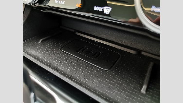 2024 認定中古車 Jaguar F-Pace カルパチアングレイ D204 AWD（オートマチック）MHEV R-DYNAMIC SE