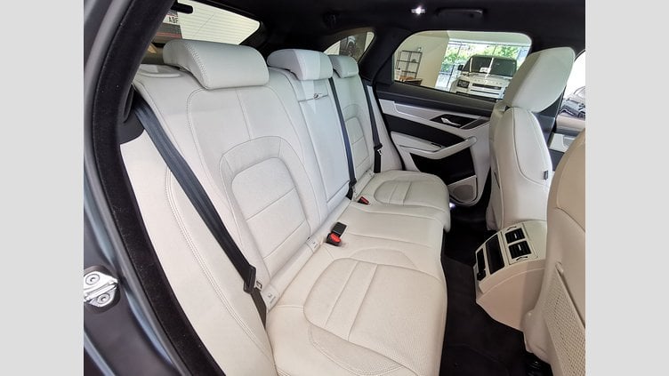 2024 認定中古車 Jaguar F-Pace カルパチアングレイ D204 AWD（オートマチック）MHEV R-DYNAMIC SE