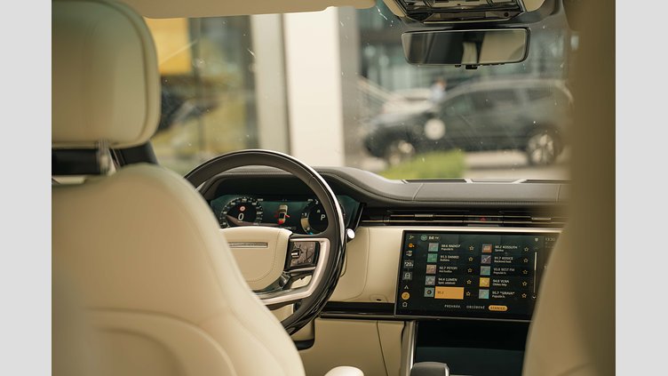 2025 JAZDENÉ VOZIDLÁ Land Rover Range Rover Santorini Black 4x4 3.0D MHEV D300 HSE AWD A/T