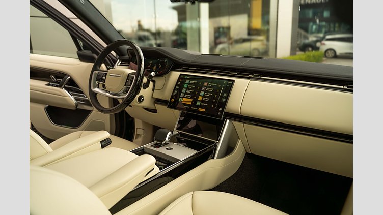 2025 JAZDENÉ VOZIDLÁ Land Rover Range Rover Santorini Black 4x4 3.0D MHEV D300 HSE AWD A/T