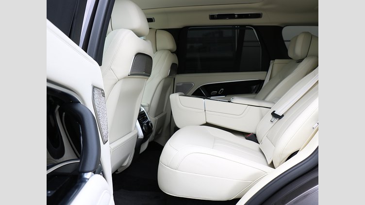 2024 認定中古車 Land Rover Range Rover シャラントグレイ D300 AWD MHEV（AT） スタンダードホイールベース Autobiography