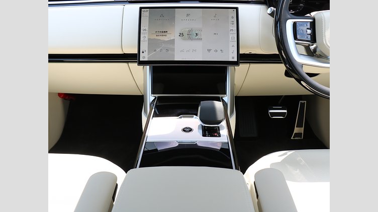 2024 認定中古車 Land Rover Range Rover シャラントグレイ D300 AWD MHEV（AT） スタンダードホイールベース Autobiography