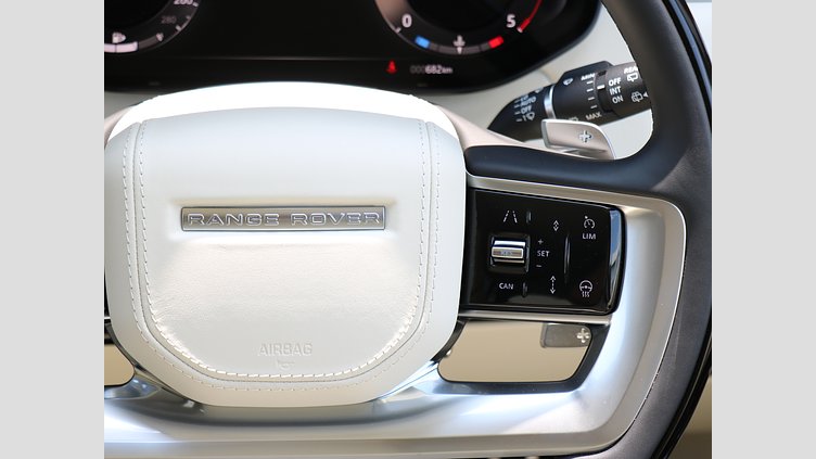 2024 認定中古車 Land Rover Range Rover シャラントグレイ D300 AWD MHEV（AT） スタンダードホイールベース Autobiography