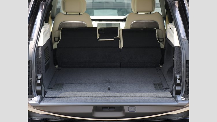 2024 認定中古車 Land Rover Range Rover シャラントグレイ D300 AWD MHEV（AT） スタンダードホイールベース Autobiography