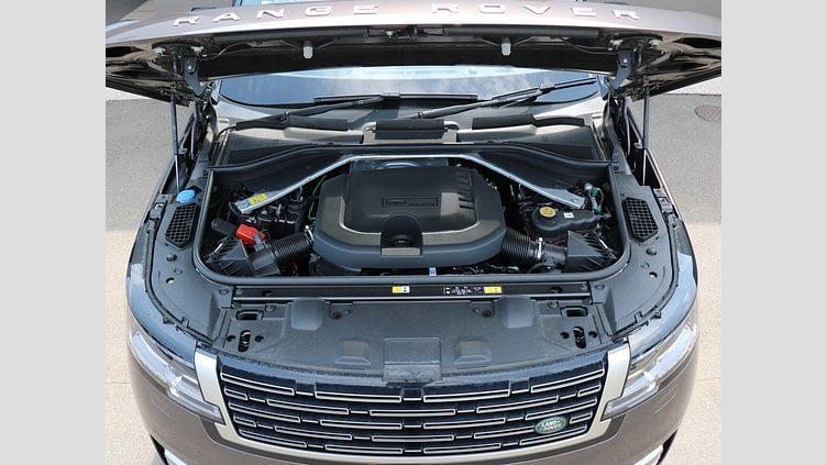 2024 認定中古車 Land Rover Range Rover シャラントグレイ D300 AWD MHEV（AT） スタンダードホイールベース Autobiography