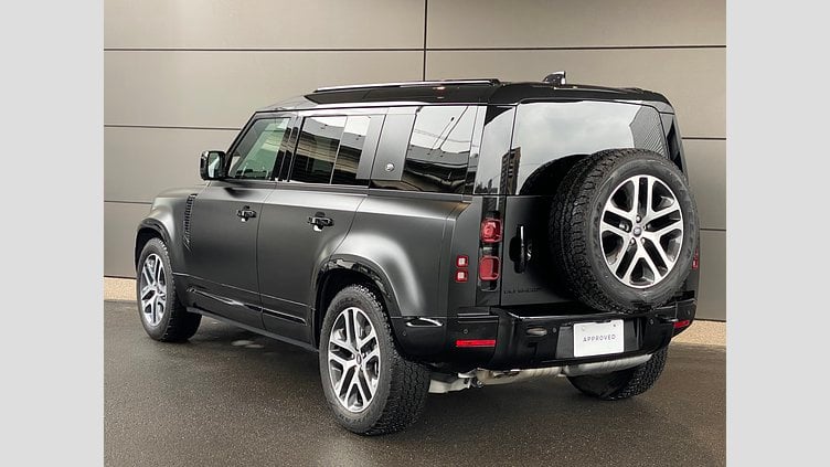 2023 認定中古車 Land Rover Defender 110 Santorini Black D300 AWD（AT） X-DYNAMIC SE