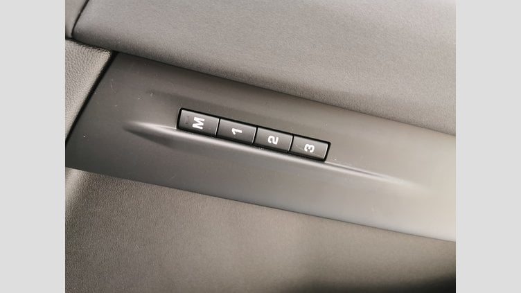 2024 認定中古車 Land Rover Range Rover Evoque カルパチアングレイ D200マイルドハイブリッド（ディーゼル） スタンダードホイールベース S