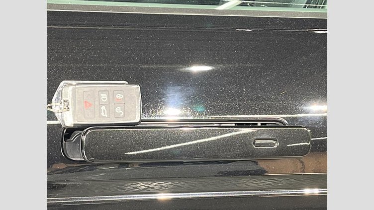 2023 認定中古車 Land Rover Range Rover Evoque サントリーニブラック D200 AWD（オートマチック）MHEV S