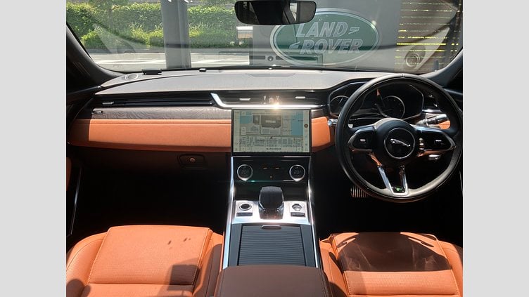 2022 認定中古車 Jaguar XF ブリティッシュレーシンググリーン P250 RWD（オートマチック） SPORTBRAKE R-DYNAMIC SE