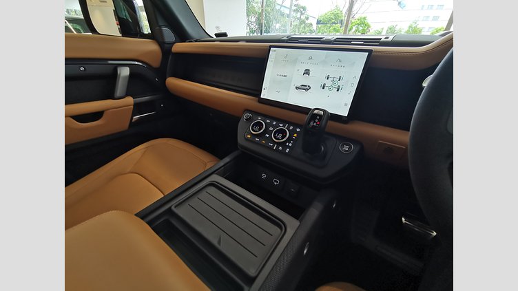 2023 認定中古車 Land Rover Defender 110 カルパチアングレイ P525 AWD (AT) V8 CARPATHIAN EDITION