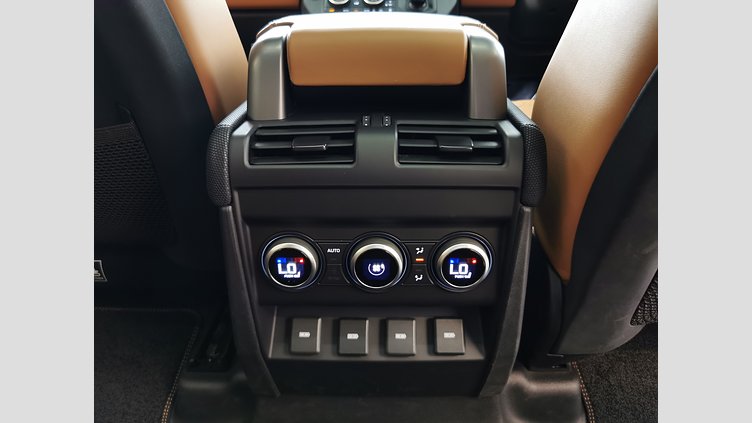 2023 認定中古車 Land Rover Defender 110 カルパチアングレイ P525 AWD (AT) V8 CARPATHIAN EDITION