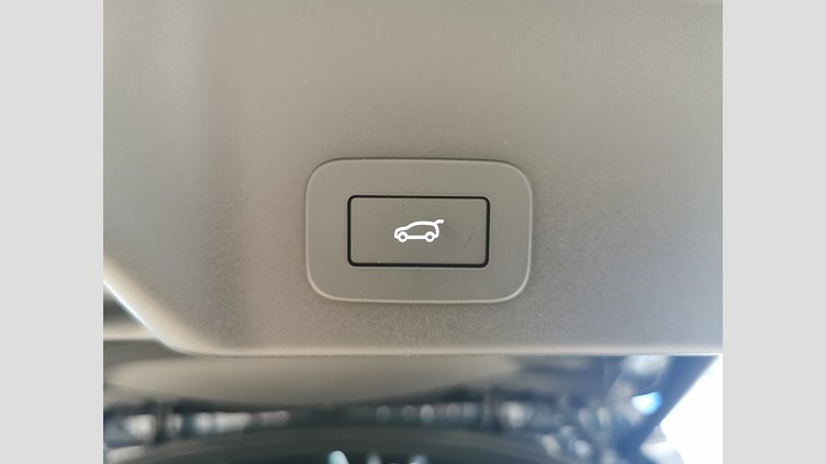 2024 認定中古車 Land Rover Range Rover Evoque トライベッカブルー P250（ガソリン） スタンダードホイールベース DYNAMIC HSE