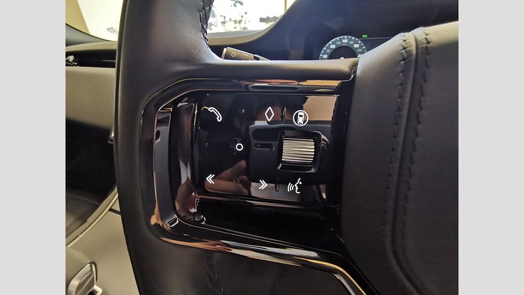 2024 認定中古車 Land Rover Range Rover Evoque トライベッカブルー P250（ガソリン） スタンダードホイールベース DYNAMIC HSE