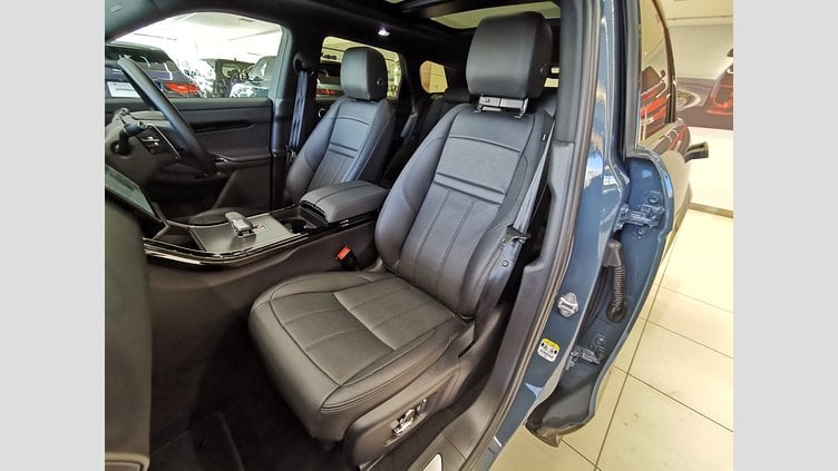 2024 認定中古車 Land Rover Range Rover Evoque トライベッカブルー P250（ガソリン） スタンダードホイールベース DYNAMIC HSE