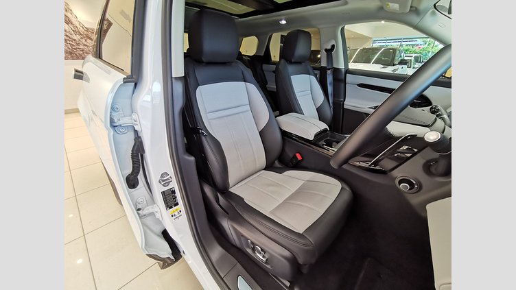 2024 認定中古車 Land Rover Range Rover Evoque フジホワイト P250（ガソリン） スタンダードホイールベース DYNAMIC HSE