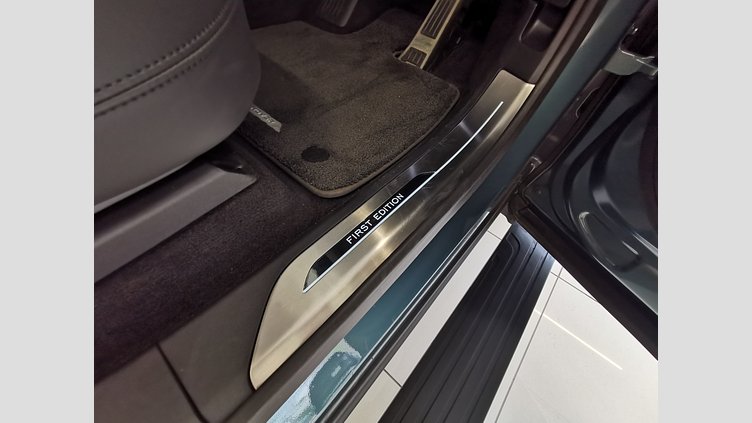 2023 認定中古車 Land Rover Range Rover Sport ジオラグリーン 3.0リッター6気筒400PSターボチャージドガソリンMHEV（オートマチック） FIRST EDITION