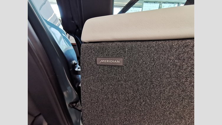 2023 認定中古車 Land Rover Range Rover Sport ジオラグリーン 3.0リッター6気筒400PSターボチャージドガソリンMHEV（オートマチック） FIRST EDITION