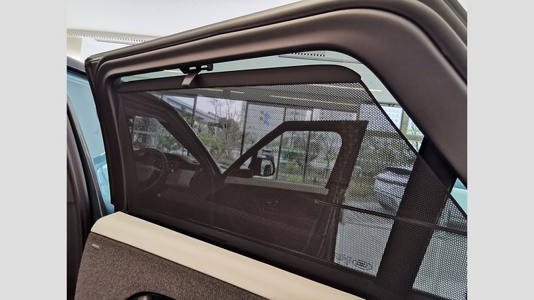 2023 認定中古車 Land Rover Range Rover Sport ジオラグリーン 3.0リッター6気筒400PSターボチャージドガソリンMHEV（オートマチック） FIRST EDITION