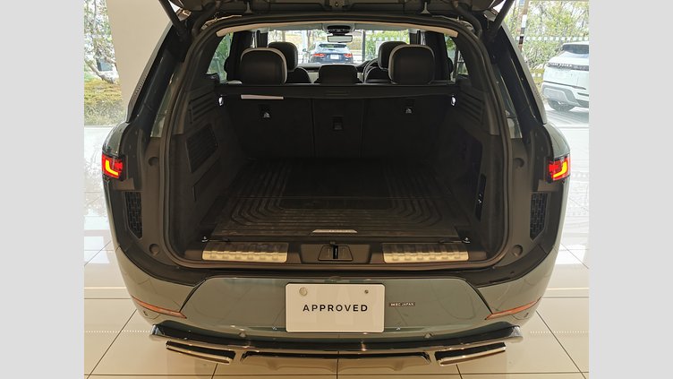 2023 認定中古車 Land Rover Range Rover Sport ジオラグリーン 3.0リッター6気筒400PSターボチャージドガソリンMHEV（オートマチック） FIRST EDITION