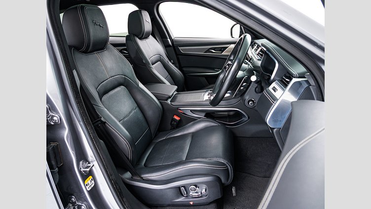 2021 認定中古車 Jaguar F-Pace アイガーグレイ D200 AWD（オートマチック）MHEV R-DYNAMIC SE