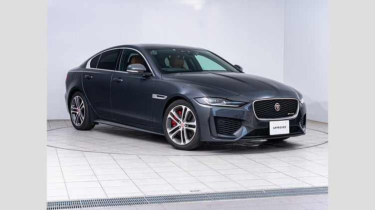 2020 認定中古車 Jaguar XE カルパチアングレー P250 RWD AUTOMATIC 4 door Saloon R-DYNAMIC SE