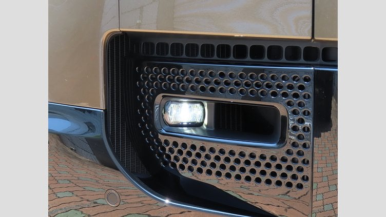 2024 認定中古車 Land Rover Defender 90 ゴンドワナストーン D300 AWD（AT） X-DYNAMIC HSE